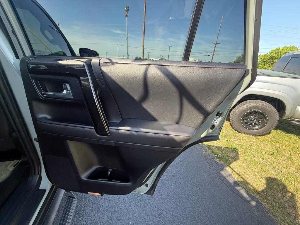 Toyota 4Runner TRD Off-road Premium 4WD 2022