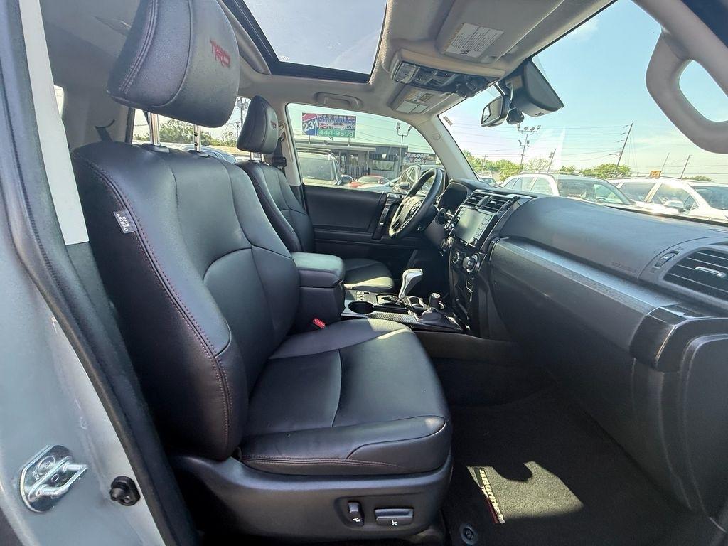 Toyota 4Runner TRD Off-road Premium 4WD 2022