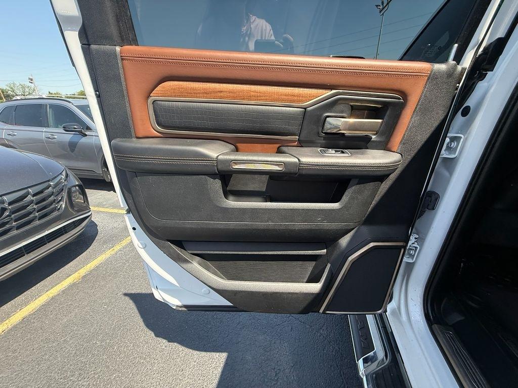 RAM 2500 Longhorn Mega Cab 4WD 2020