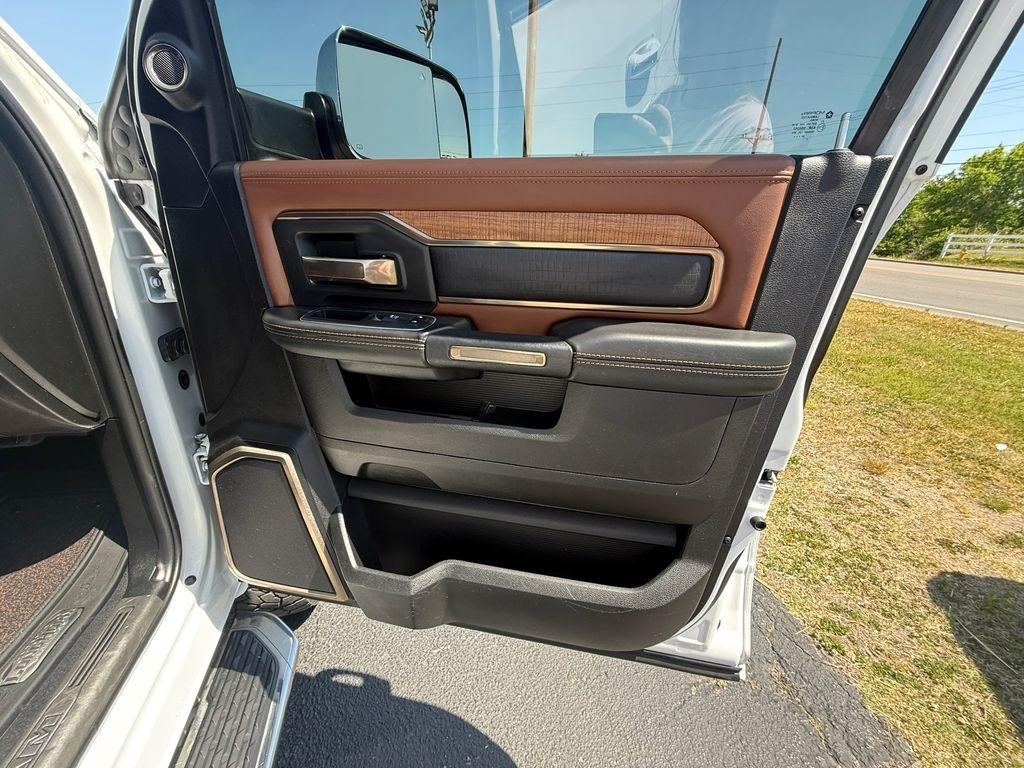 RAM 2500 Longhorn Mega Cab 4WD 2020