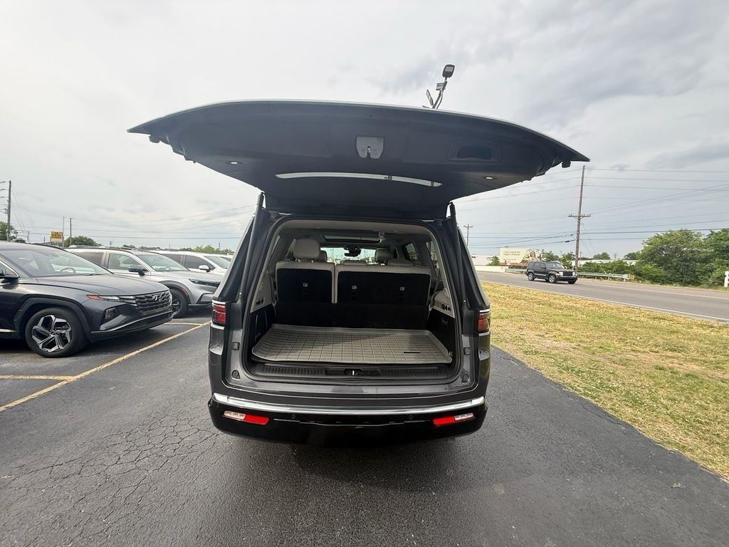 Jeep Wagoneer Series II 2022