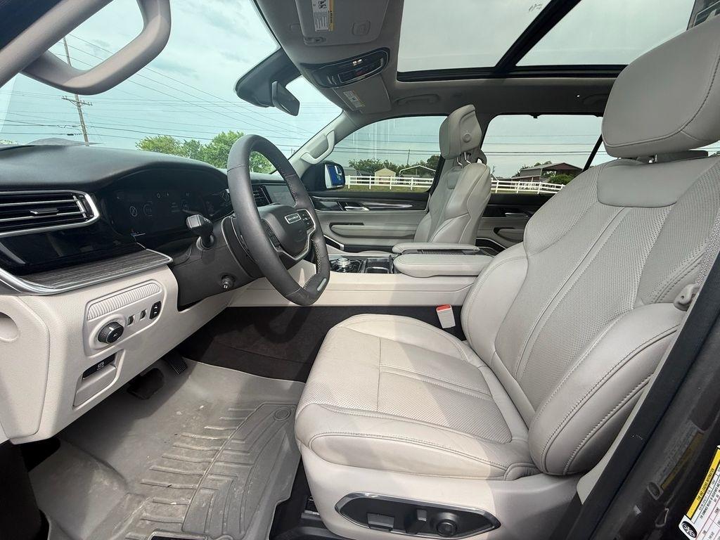 Jeep Wagoneer Series II 2022