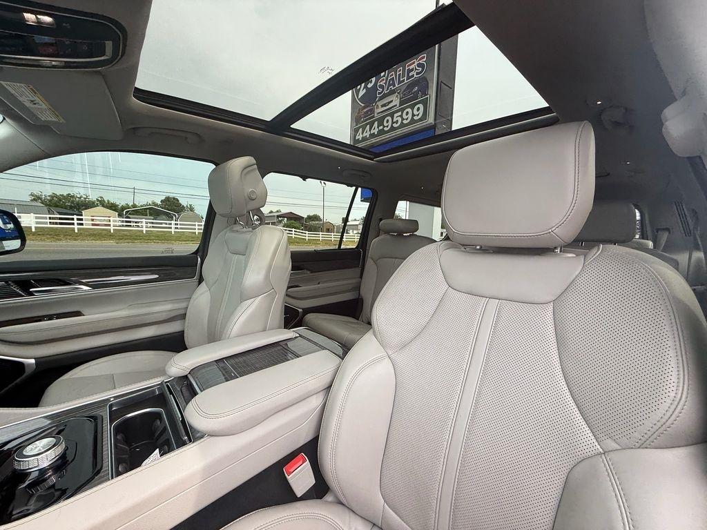 Jeep Wagoneer Series II 2022