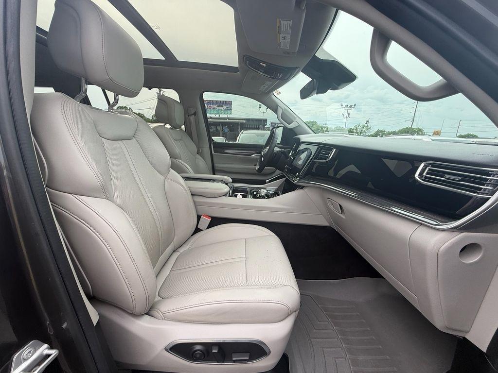 Jeep Wagoneer Series II 2022