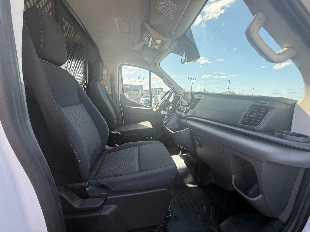 Ford Transit 250 Van 2024