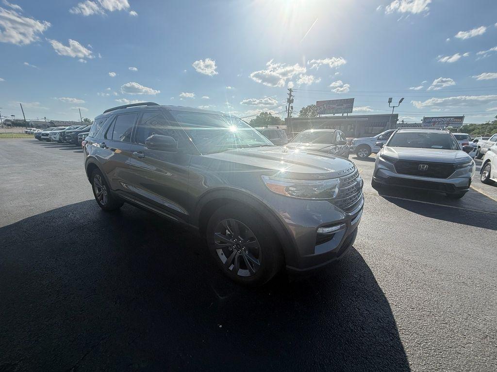 Ford Explorer XLT 2023