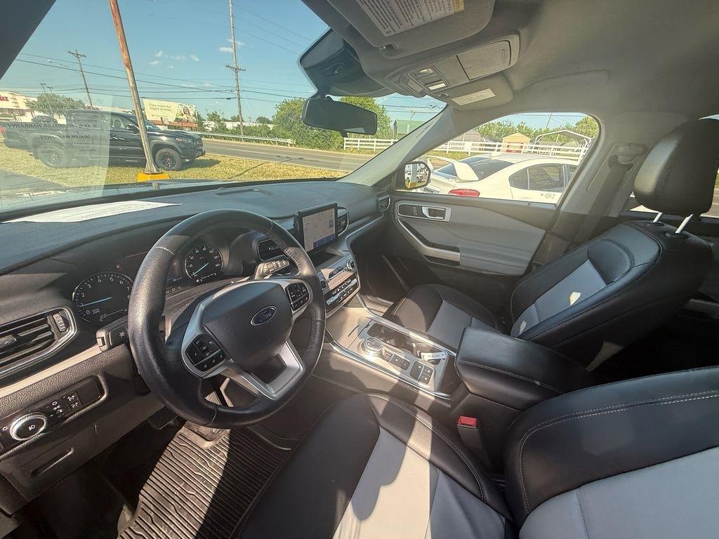 Ford Explorer XLT 2023