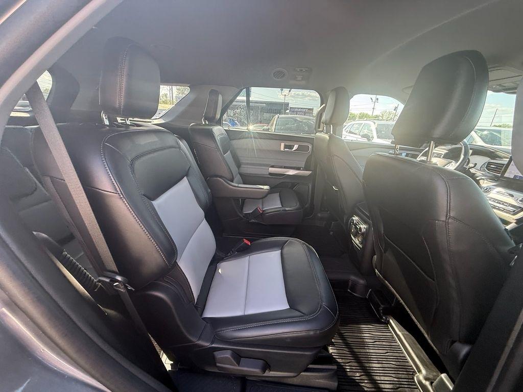 Ford Explorer XLT 2023