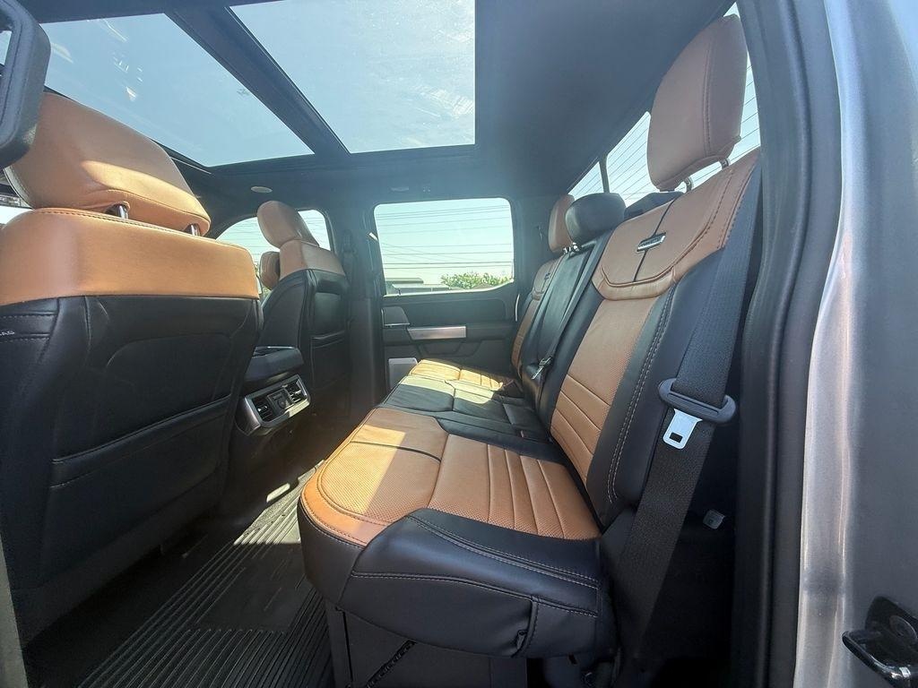 Ford F-250 SD Platinum Crew Cab 4WD 2024