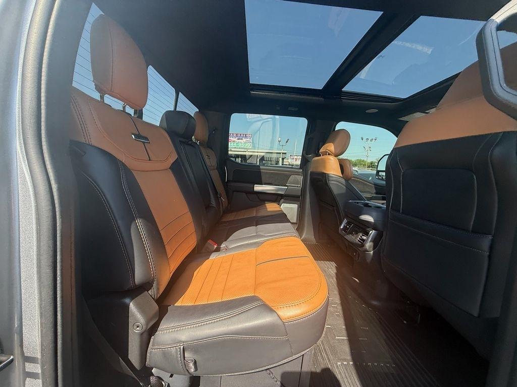 Ford F-250 SD Platinum Crew Cab 4WD 2024