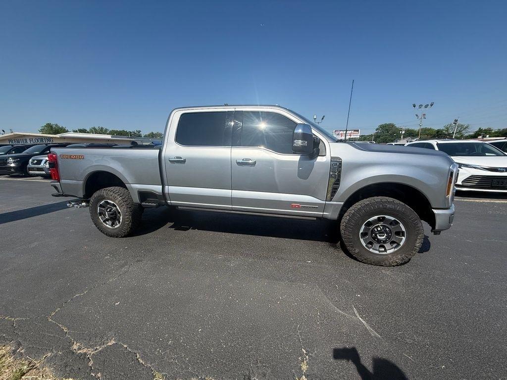 Ford F-250 SD Platinum Crew Cab 4WD 2024