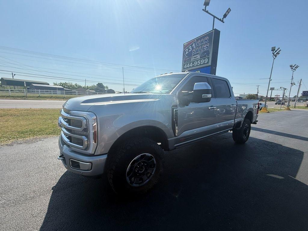 Ford F-250 SD Platinum Crew Cab 4WD 2024