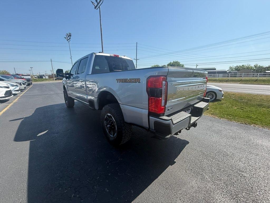 Ford F-250 SD Platinum Crew Cab 4WD 2024