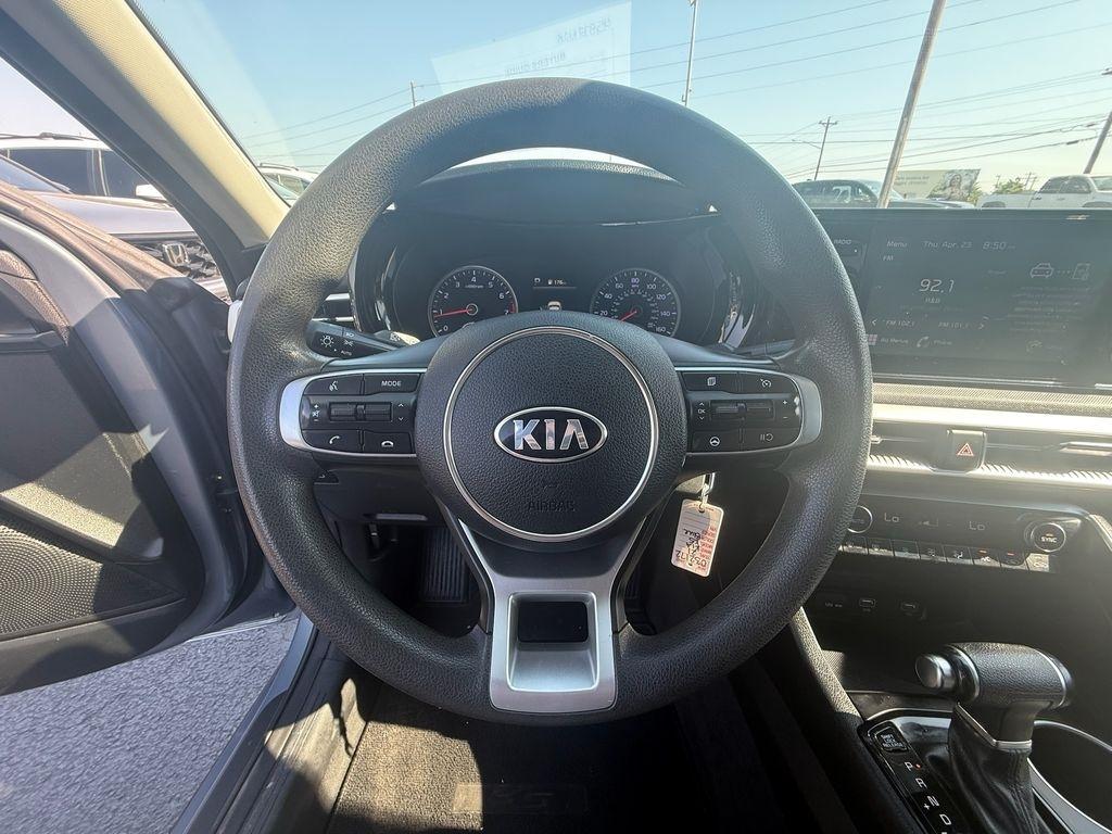 Kia K5 LX 2021