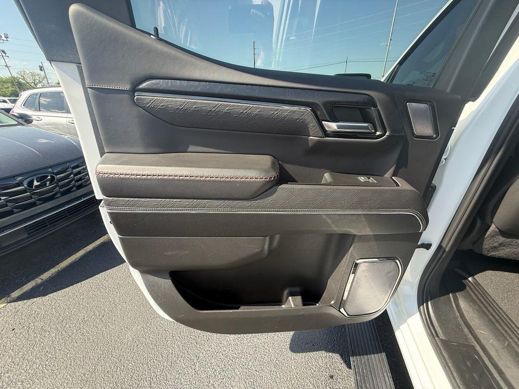 GMC Sierra 1500 AT4X Crew Cab 4WD 2023