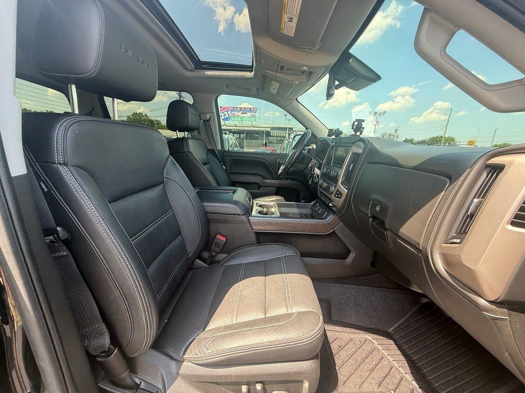 GMC Sierra 1500 Denali Crew Cab Long Box 4WD 2018