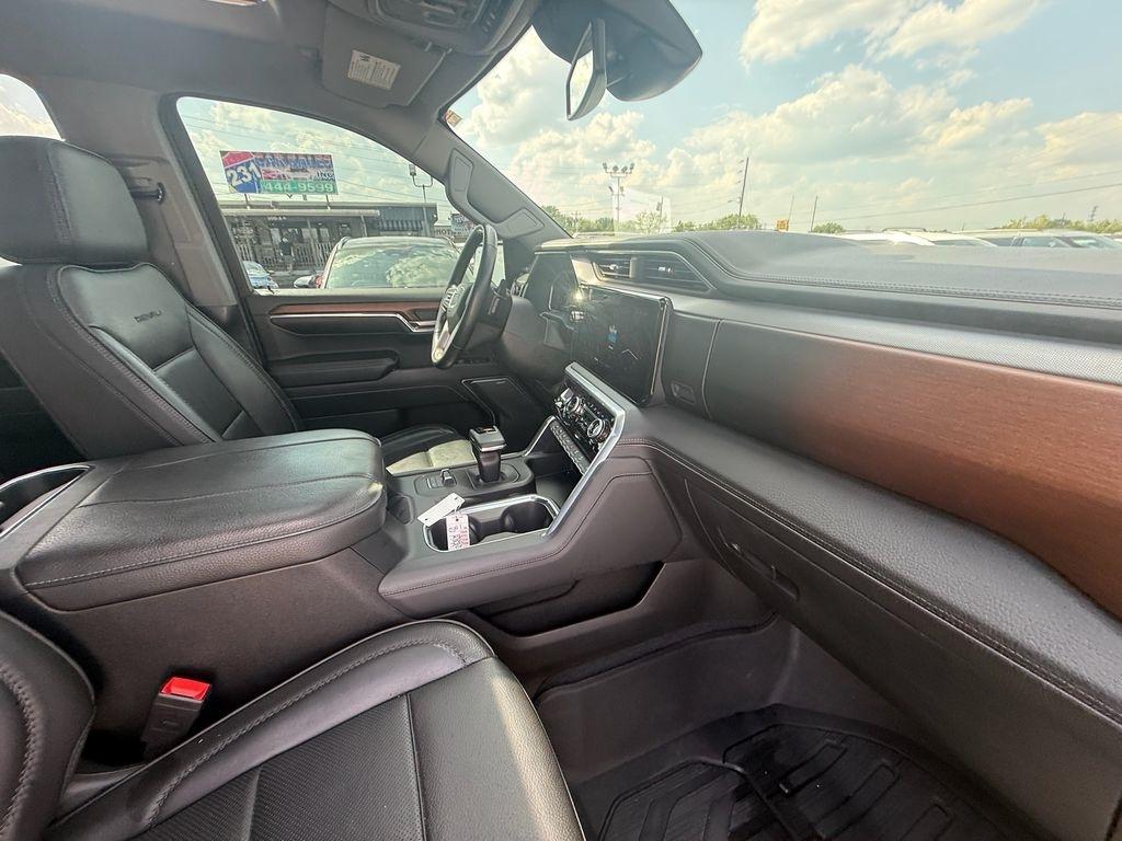 GMC Sierra 1500 Denali Crew Cab 4WD 2023