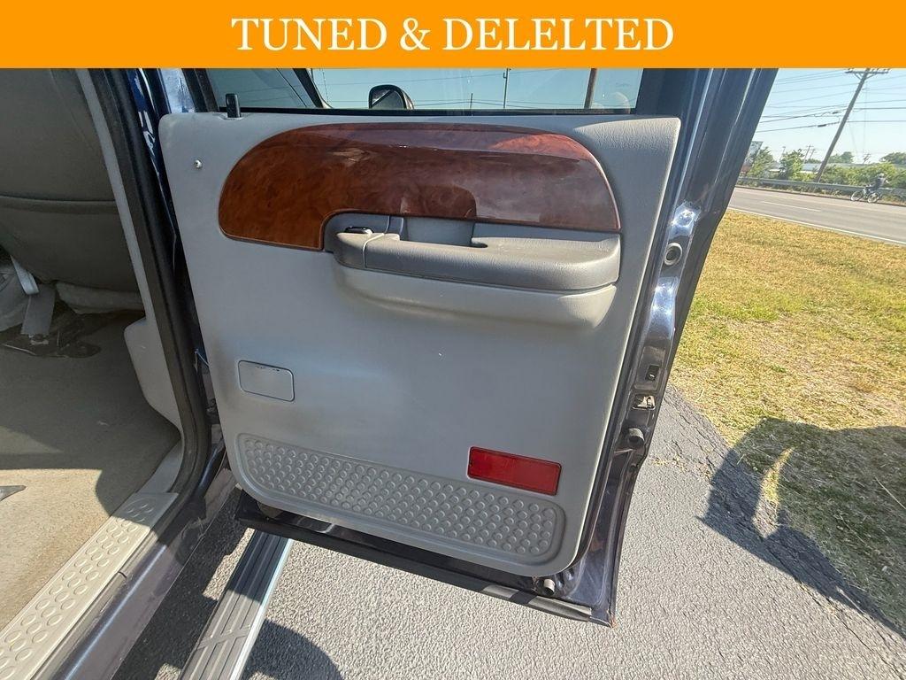 Ford F-250 SD Lariat Crew Cab 4WD 2004