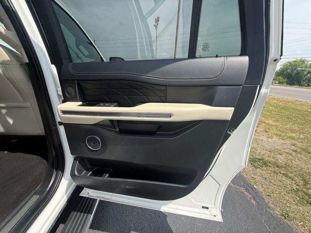 Ford Expedition MAX Platinum 4WD 2021