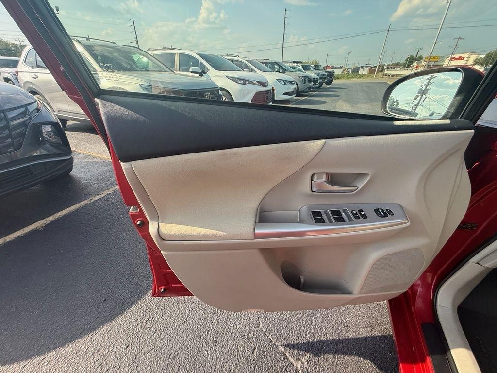 Toyota Prius V Three 2013