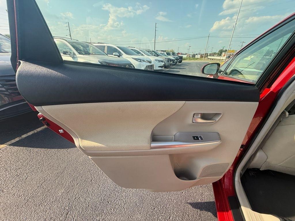 Toyota Prius V Three 2013