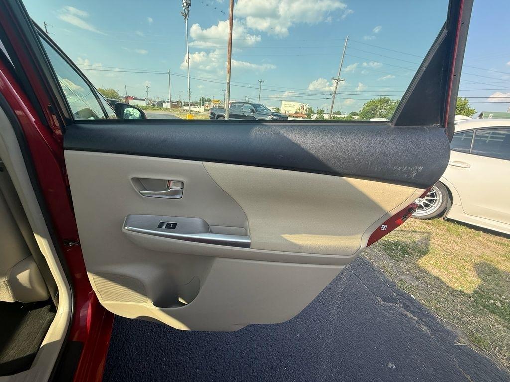 Toyota Prius V Three 2013