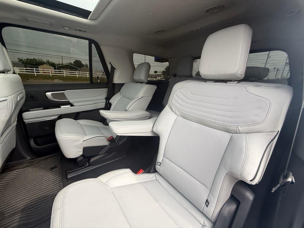 Ford Expedition  2025