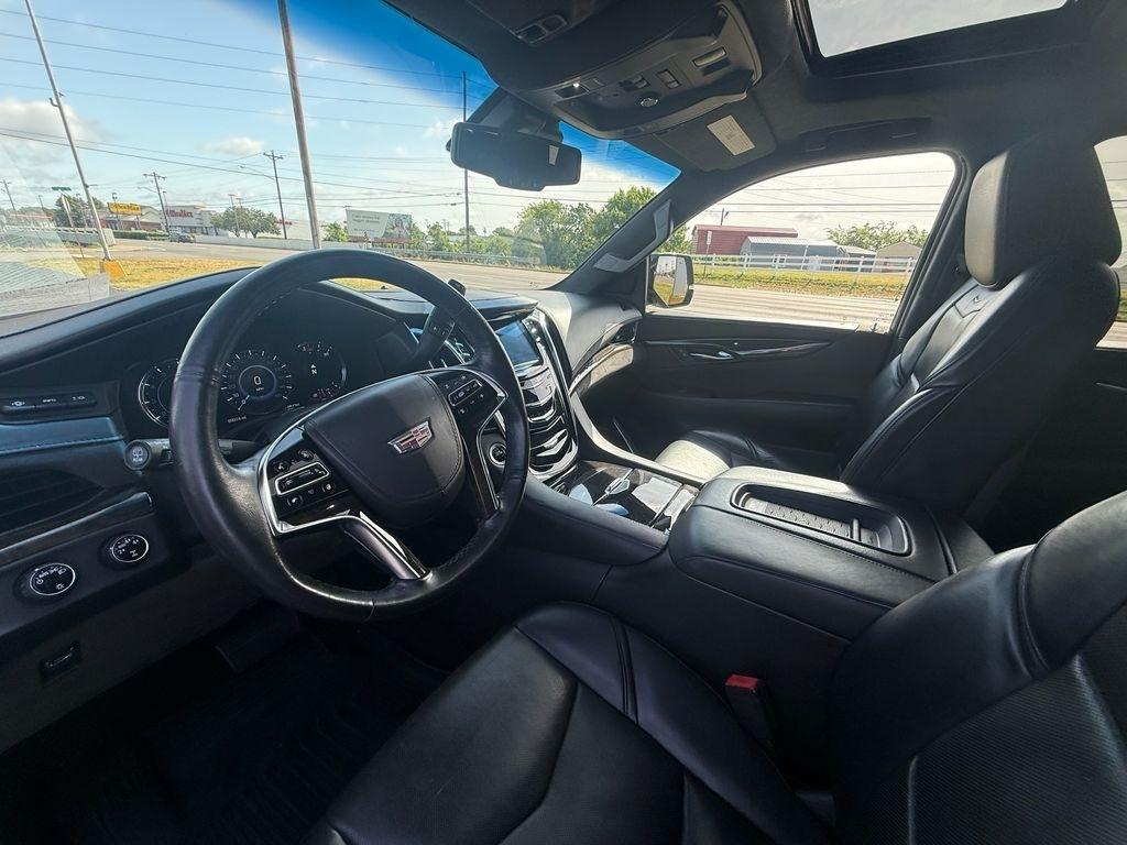 Cadillac Escalade Platinum 4WD 2016