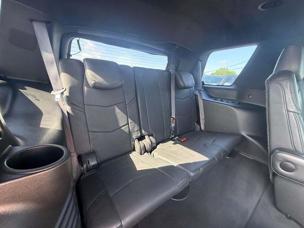 Cadillac Escalade Platinum 4WD 2016