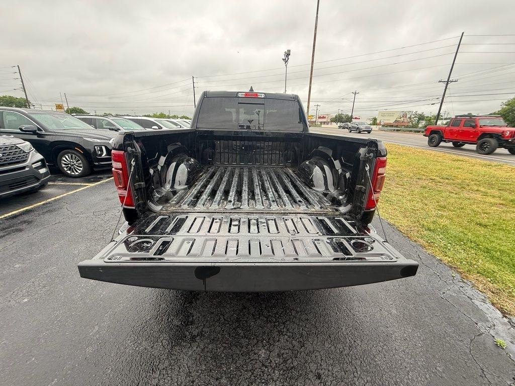 RAM 1500 Laramie Crew Cab SWB 4WD 2019