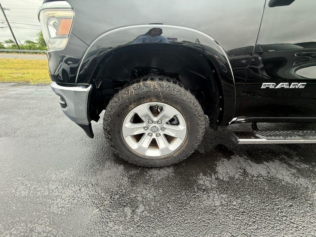 RAM 1500 Laramie Crew Cab SWB 4WD 2019