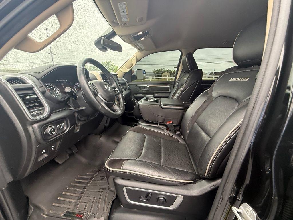 RAM 1500 Laramie Crew Cab SWB 4WD 2019