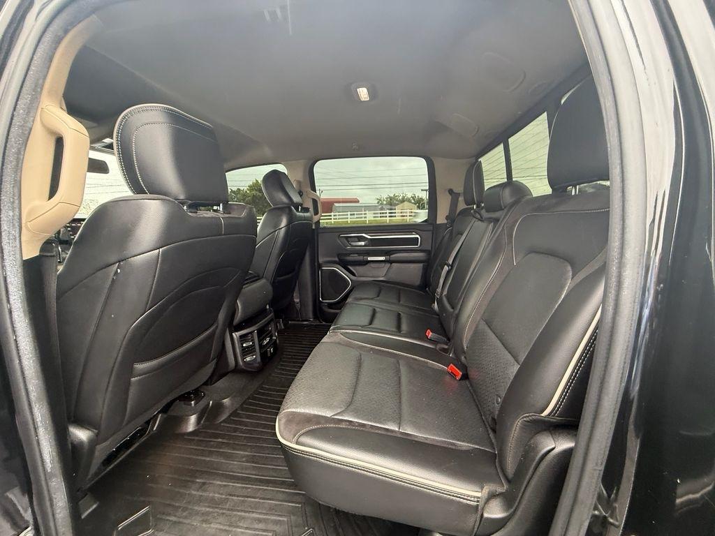 RAM 1500 Laramie Crew Cab SWB 4WD 2019