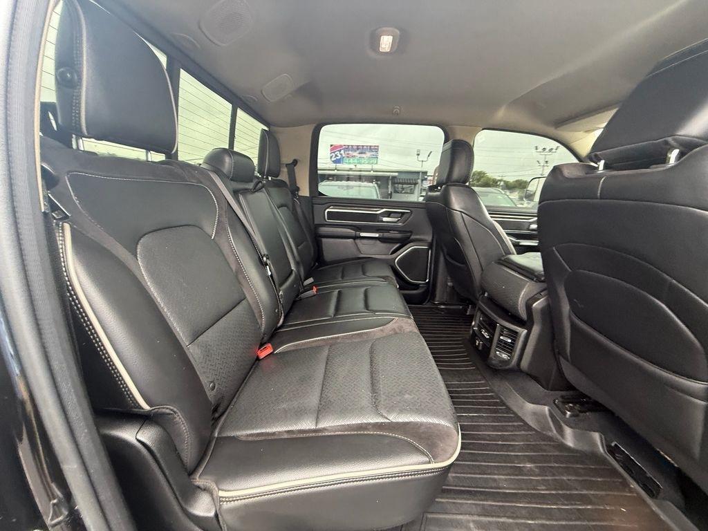 RAM 1500 Laramie Crew Cab SWB 4WD 2019