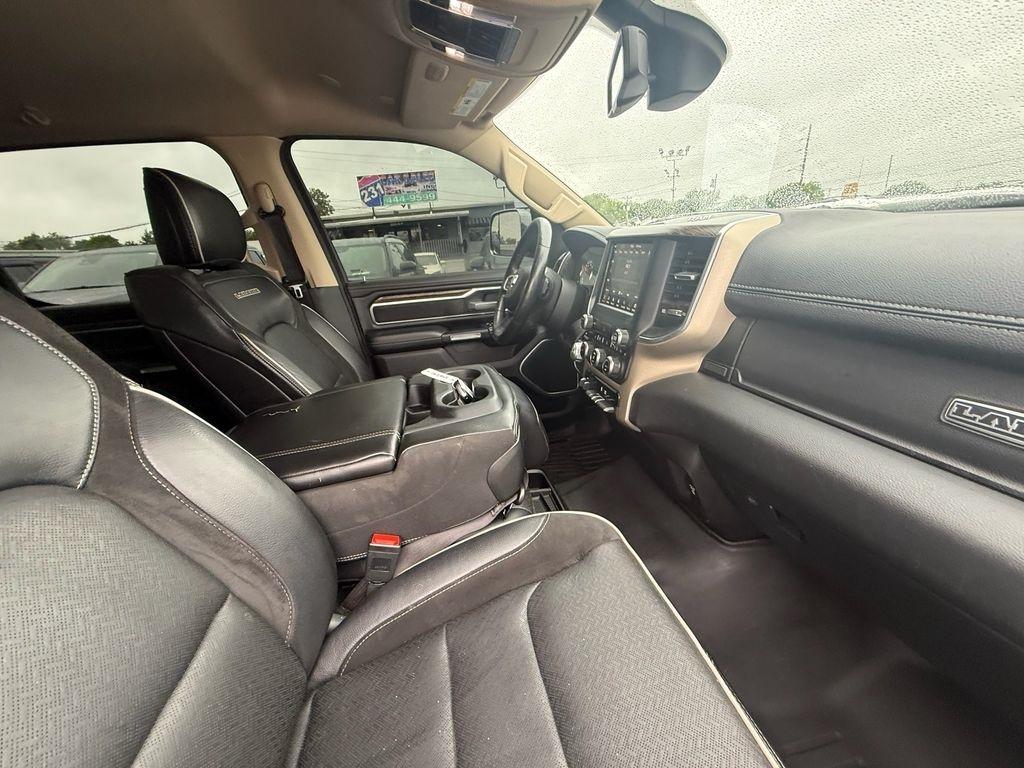 RAM 1500 Laramie Crew Cab SWB 4WD 2019