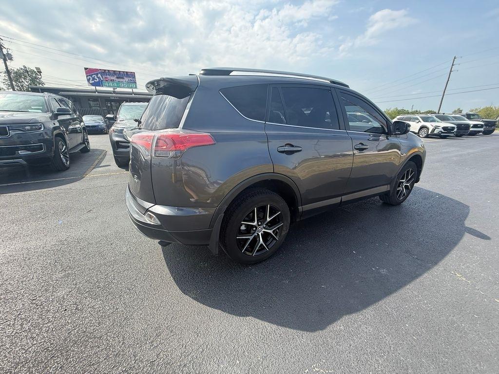 Toyota RAV4 SE 4WD 2017