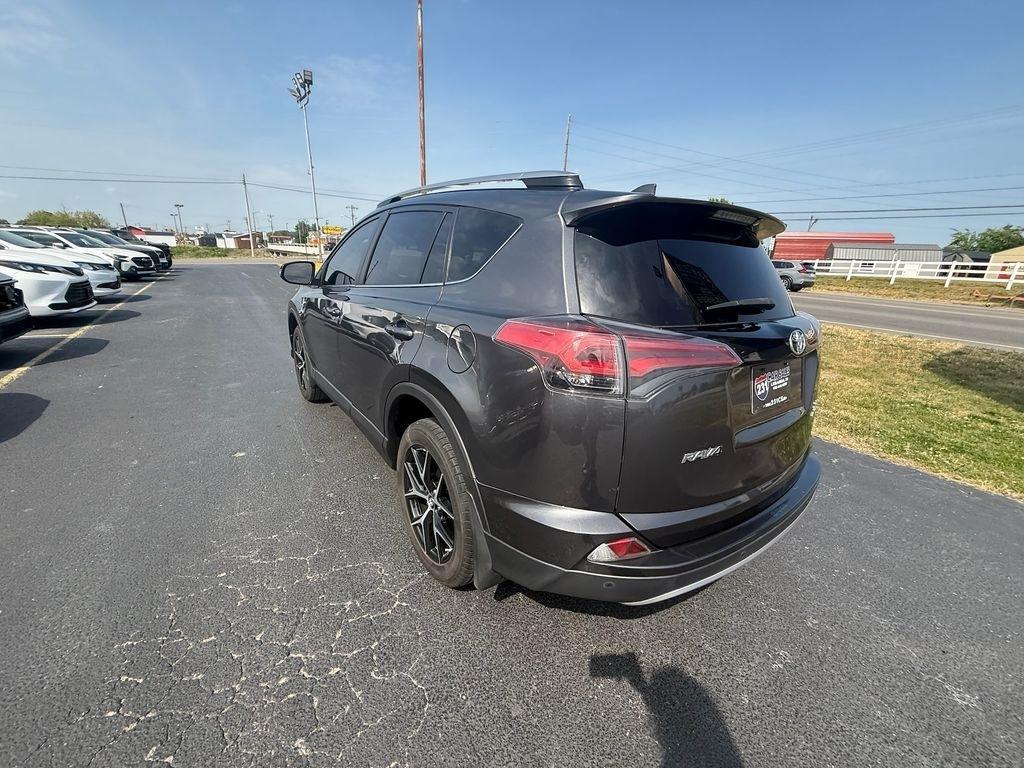 Toyota RAV4 SE 4WD 2017