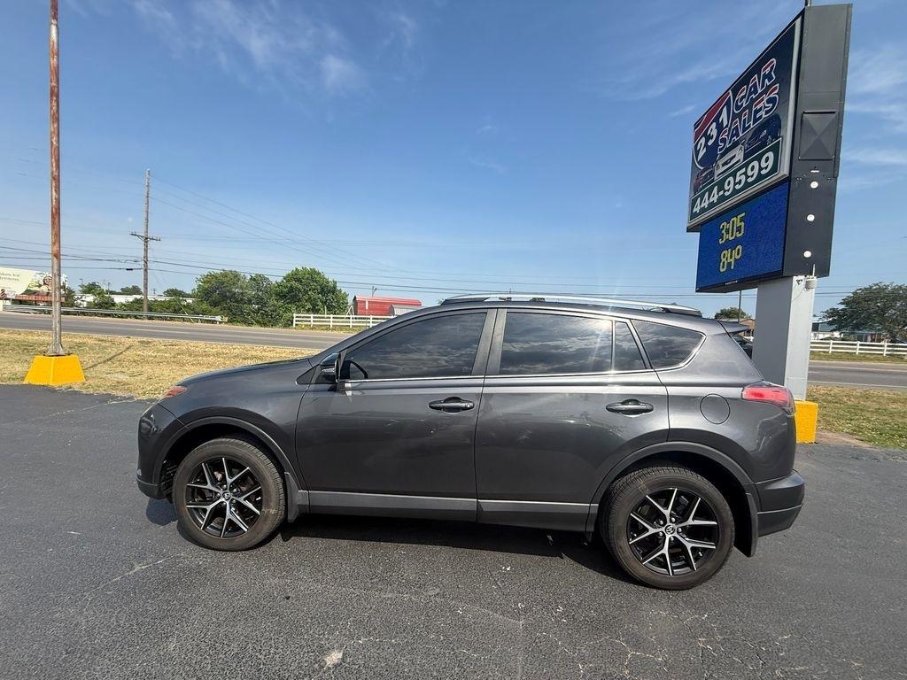 Toyota RAV4 SE 4WD 2017