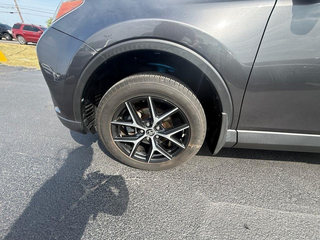 Toyota RAV4 SE 4WD 2017