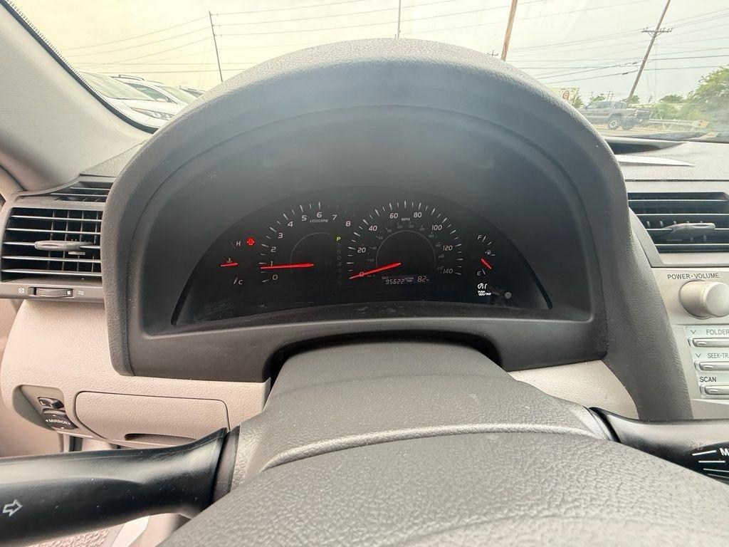 Toyota Camry XLE 5-Spd AT 2009