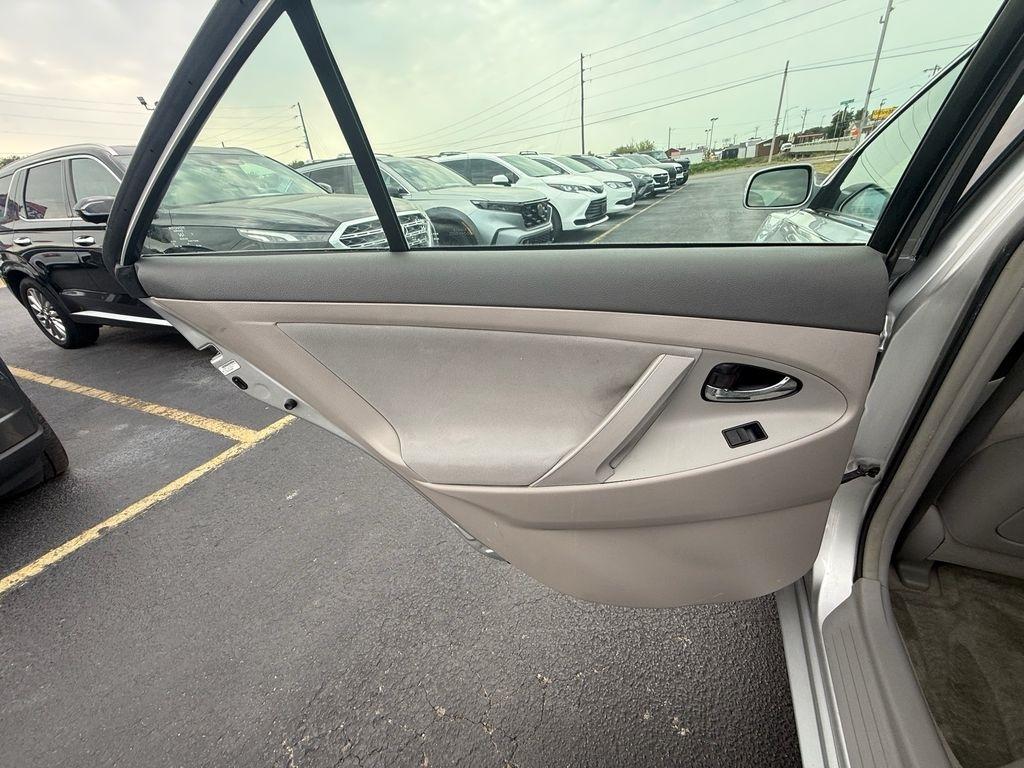 Toyota Camry XLE 5-Spd AT 2009