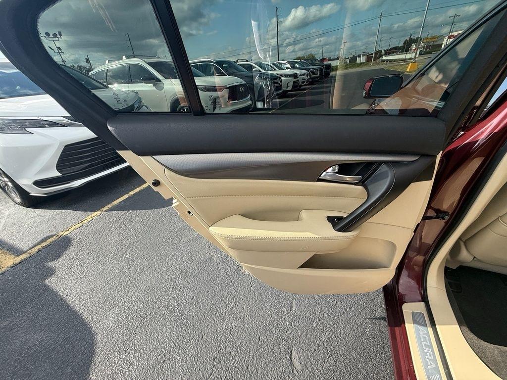 Acura TL 6-Speed AT 2012