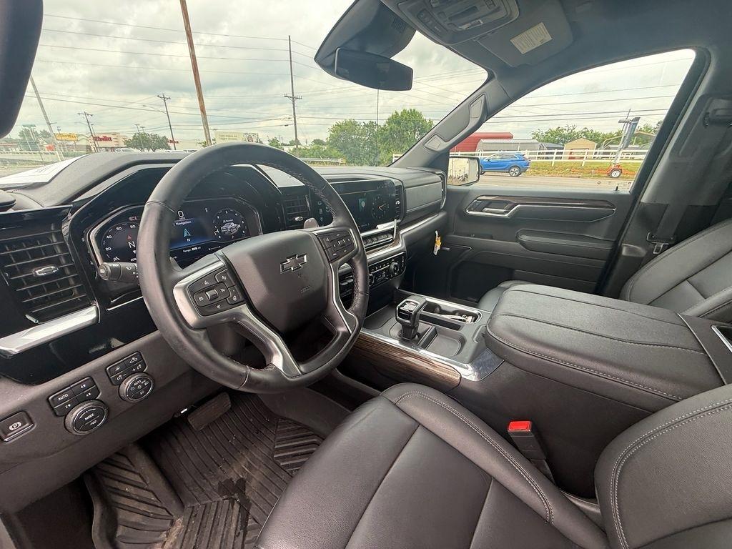 Chevrolet Silverado 1500 RST Crew Cab 4WD 2024