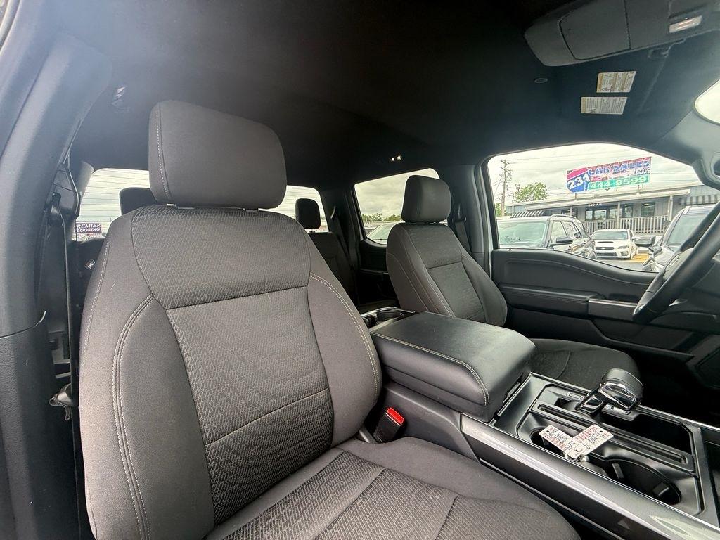 Ford F-150 XLT SuperCrew 4WD 2023