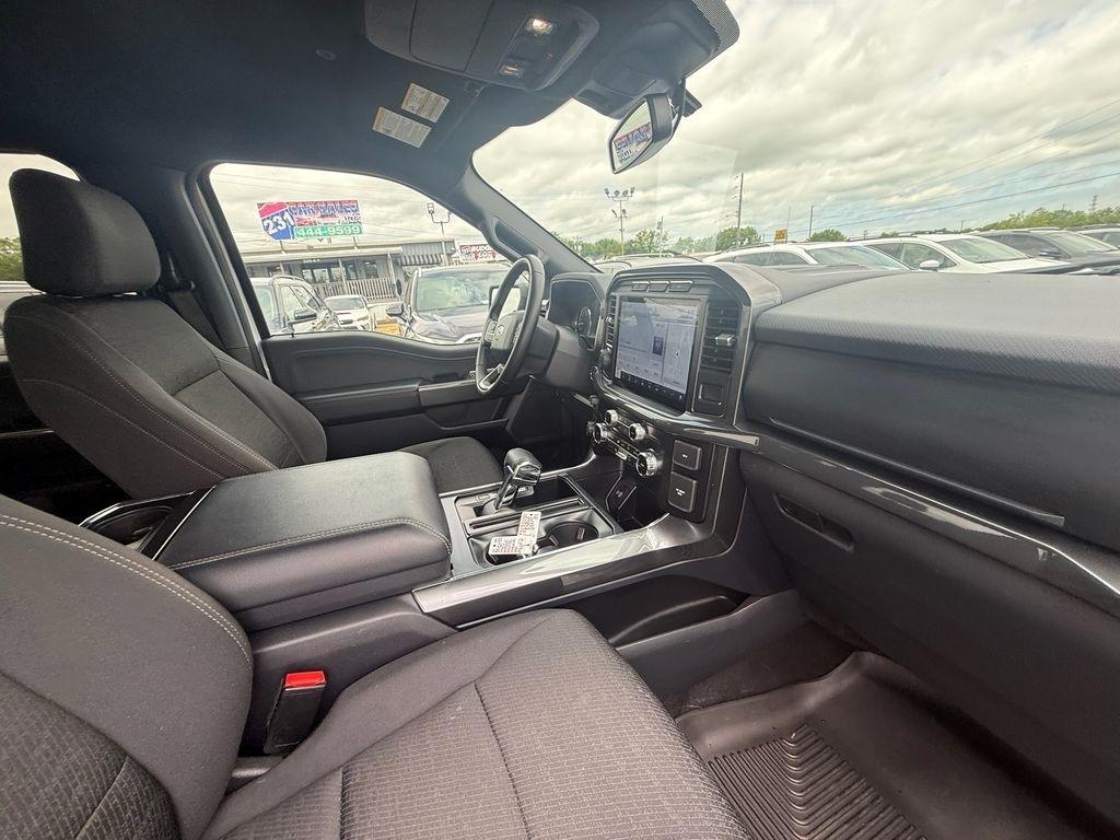 Ford F-150 XLT SuperCrew 4WD 2023