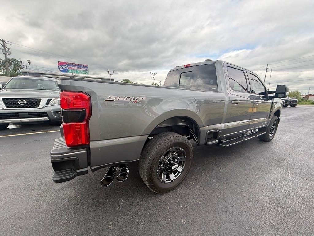 Ford F-250 SD Lariat Crew Cab 4WD 2024