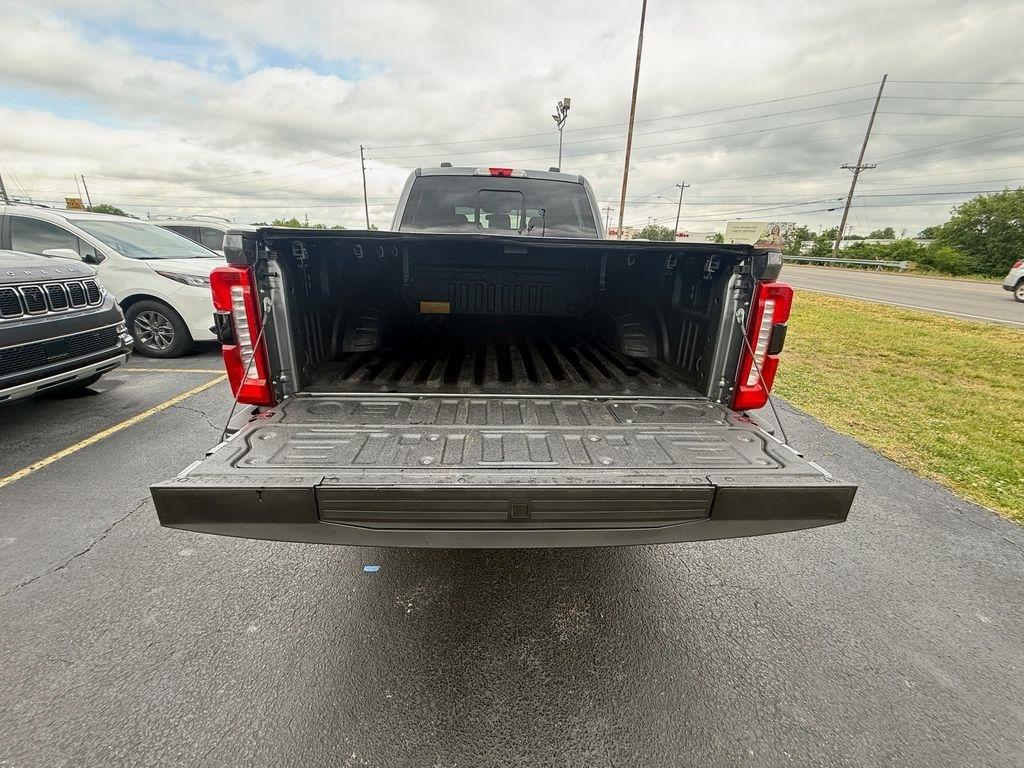 Ford F-250 SD Lariat Crew Cab 4WD 2024