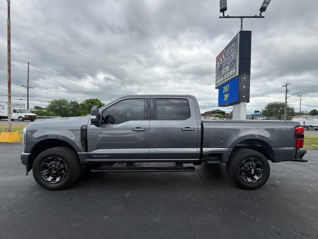 Ford F-250 SD Lariat Crew Cab 4WD 2024