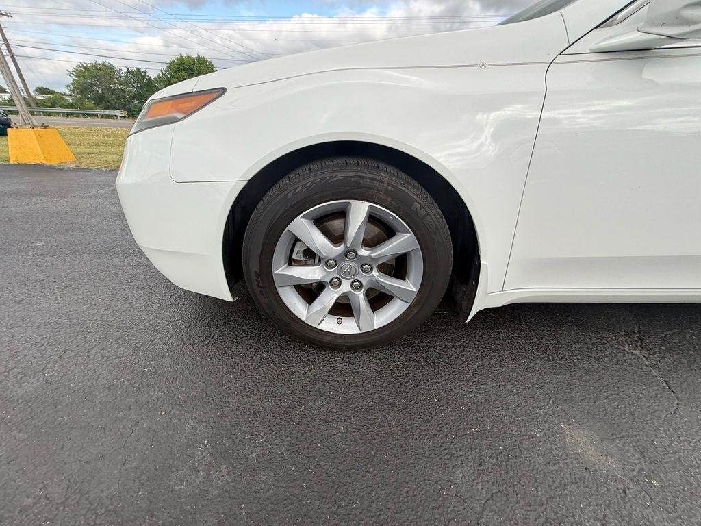 Acura TL 6-Speed AT with Tech Package and 18-In. WP 2012