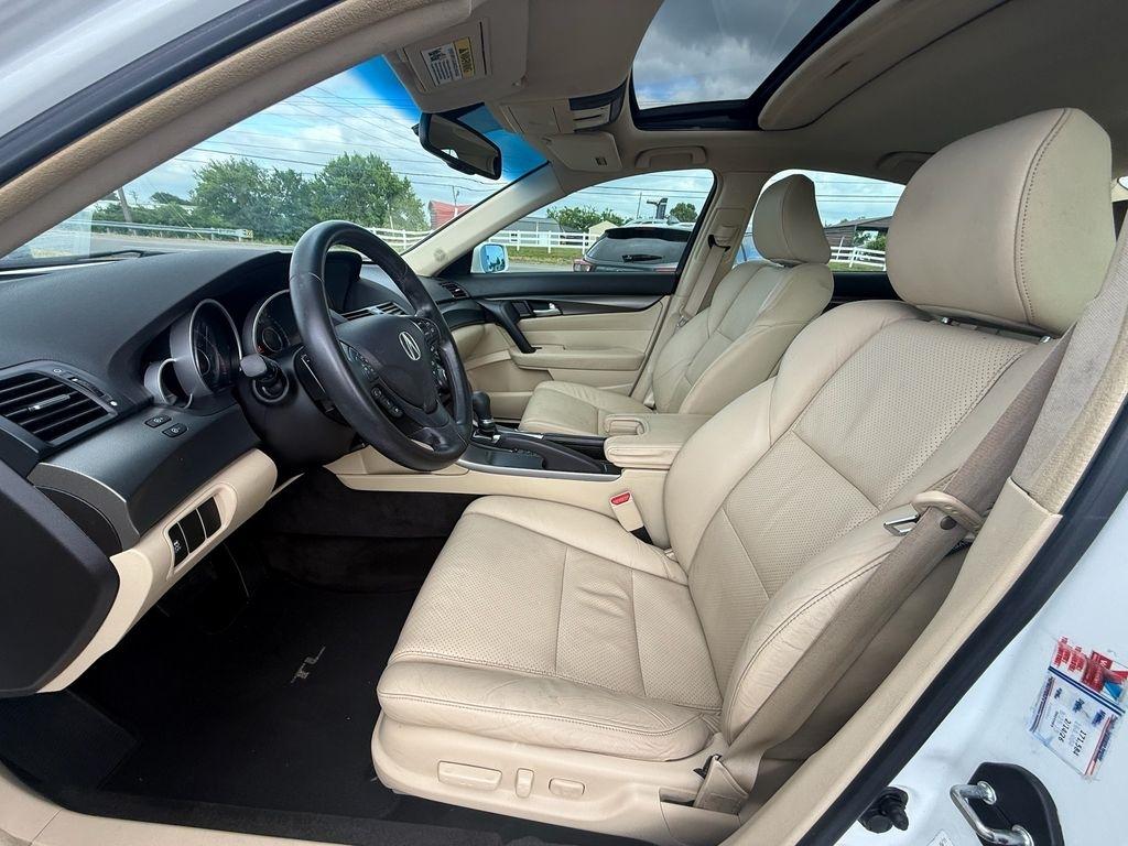 Acura TL 6-Speed AT with Tech Package and 18-In. WP 2012